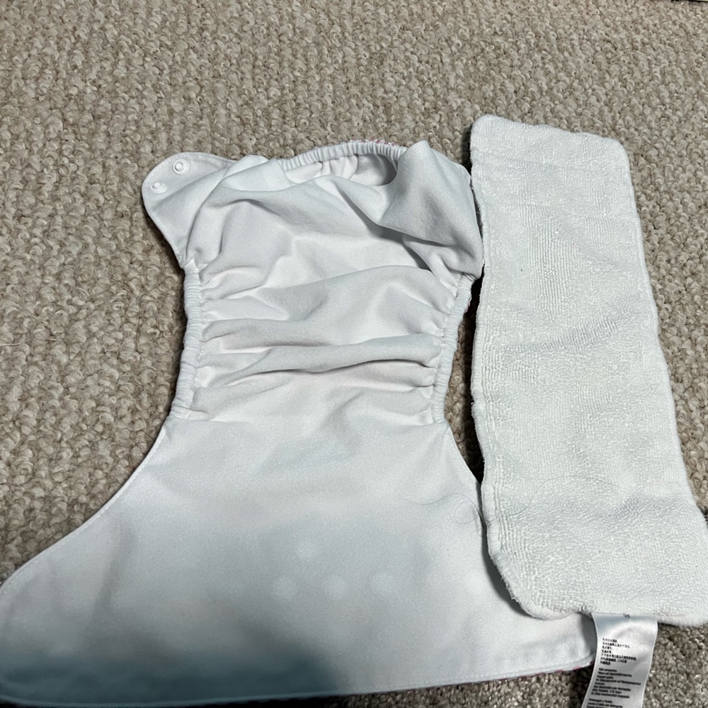 Cloth diapers - Picture 3 of 3